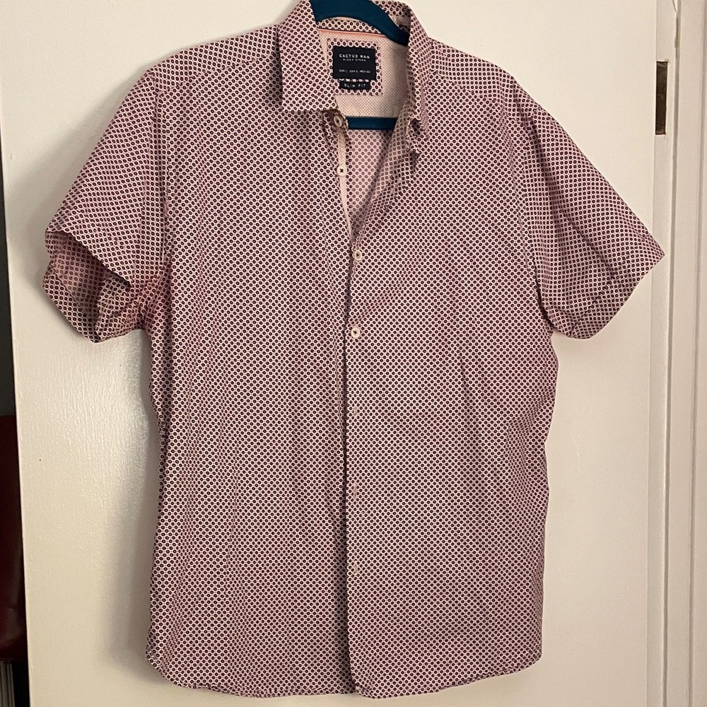 SUMMER CLOSE OUT SALE! Men's Maroon Patterned Button-Down Shirt